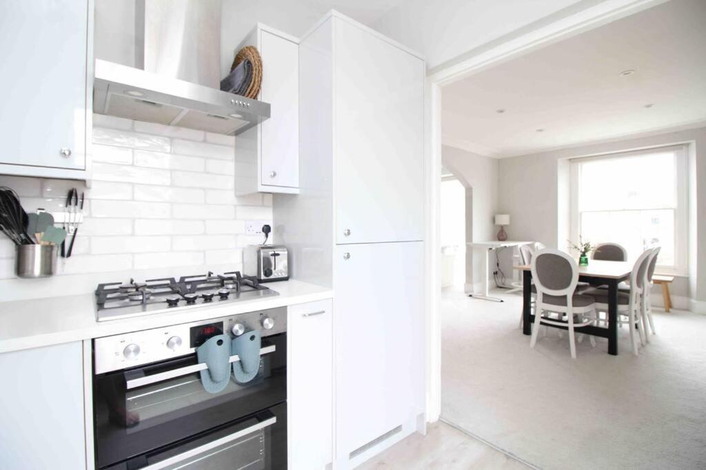 Beautiful Top Floor Clifton Apartment Bristol Exterior foto